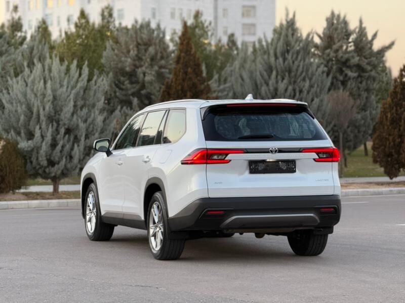 Toyota Highlander 2024 - 745 000 TMT - Ашхабад - img 6
