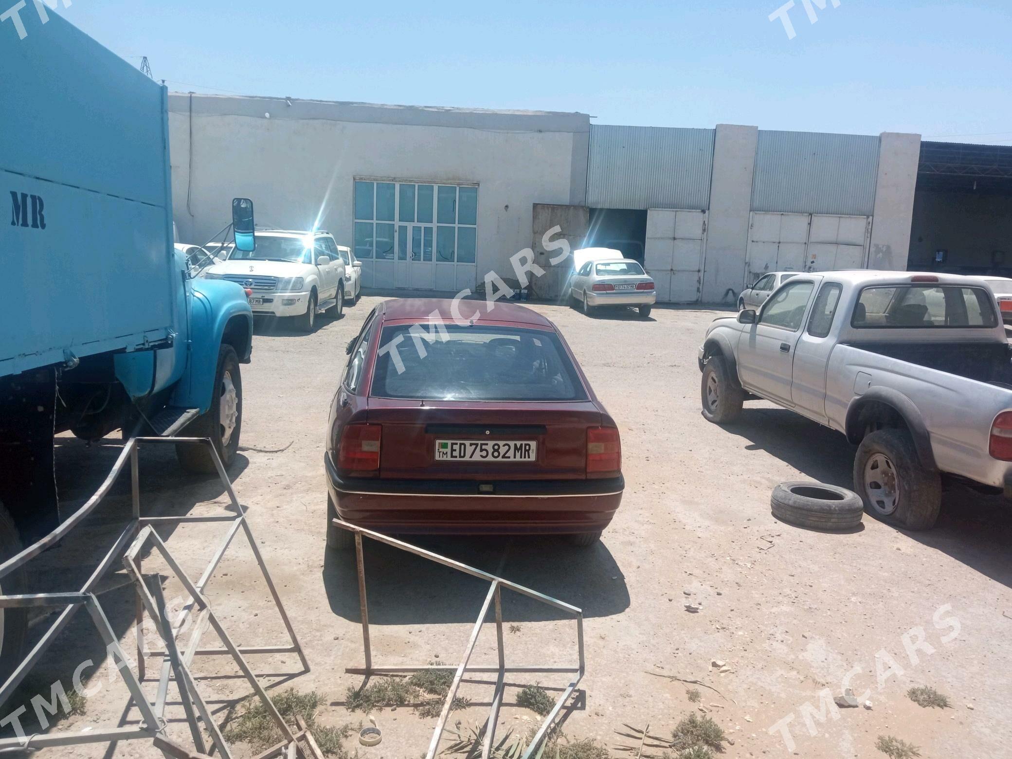Opel Vectra 1991 - 15 000 TMT - Mary - img 2