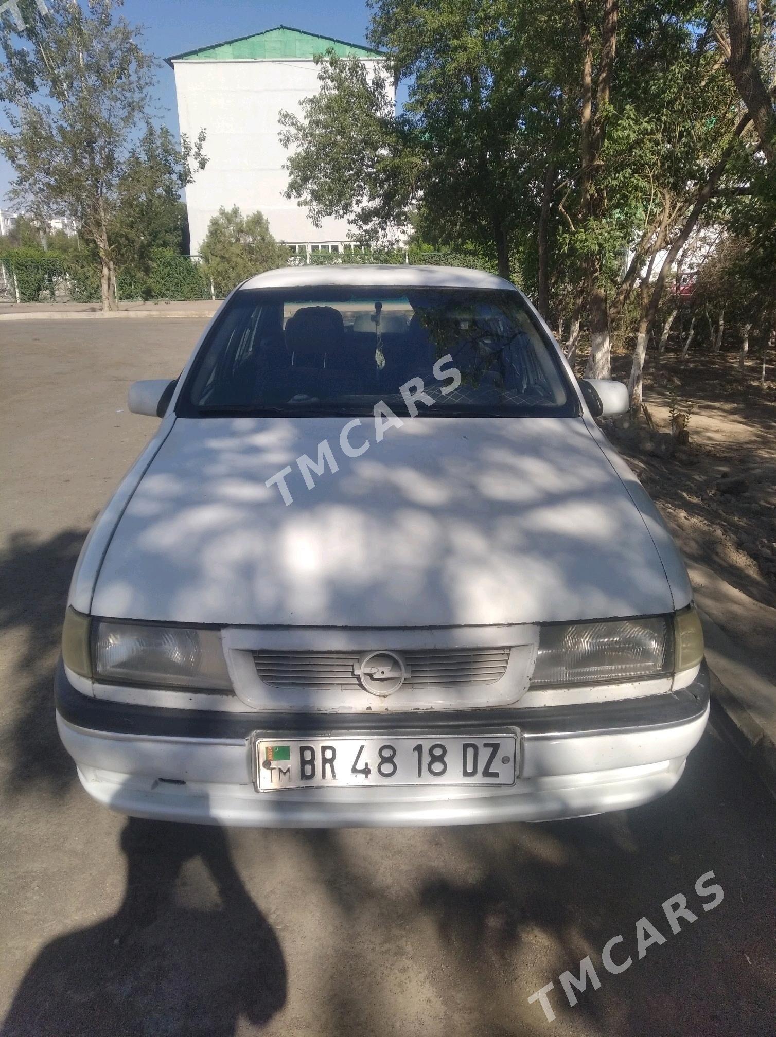 Opel Vectra 1989 - 25 000 TMT - Гороглы (Тагта) - img 6