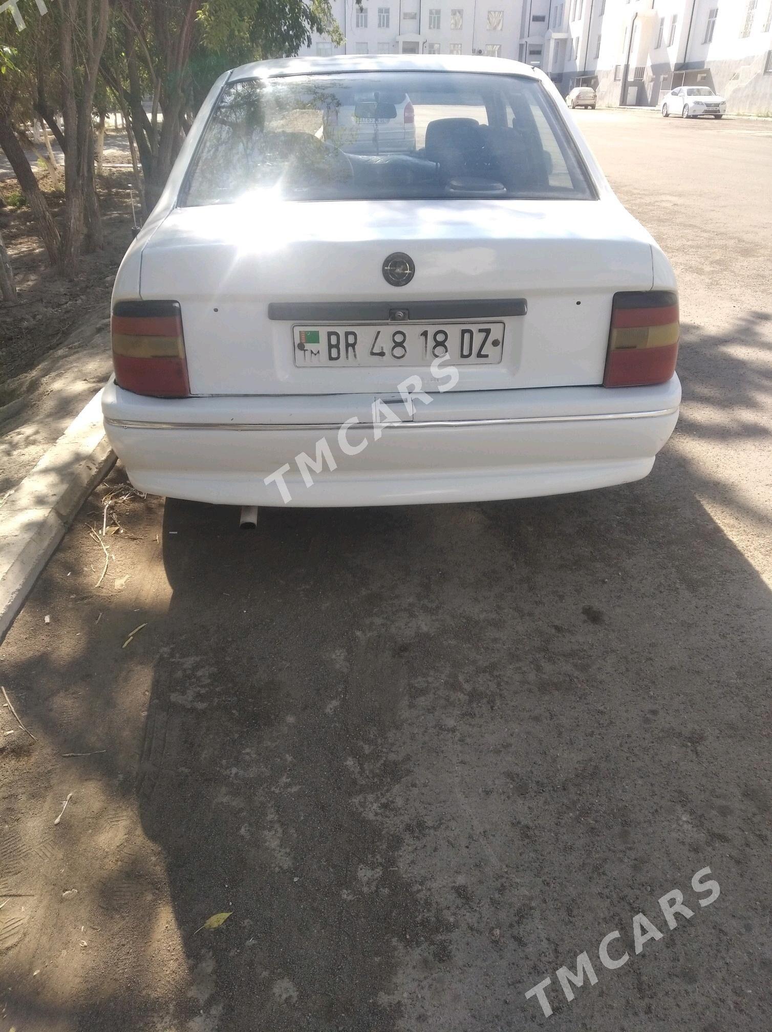 Opel Vectra 1989 - 25 000 TMT - Гороглы (Тагта) - img 4