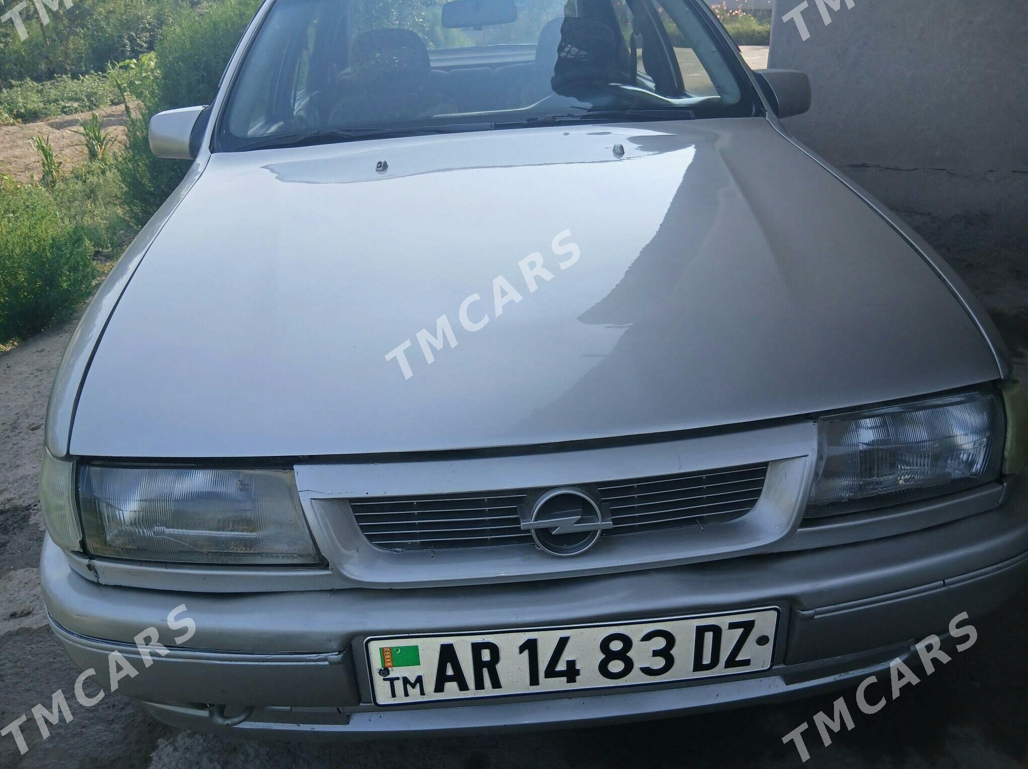 Opel Vectra 1990 - 35 000 TMT - Gubadag - img 5