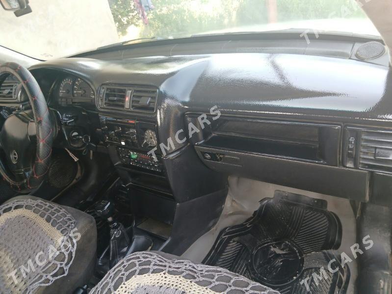 Opel Vectra 1990 - 35 000 TMT - Gubadag - img 10