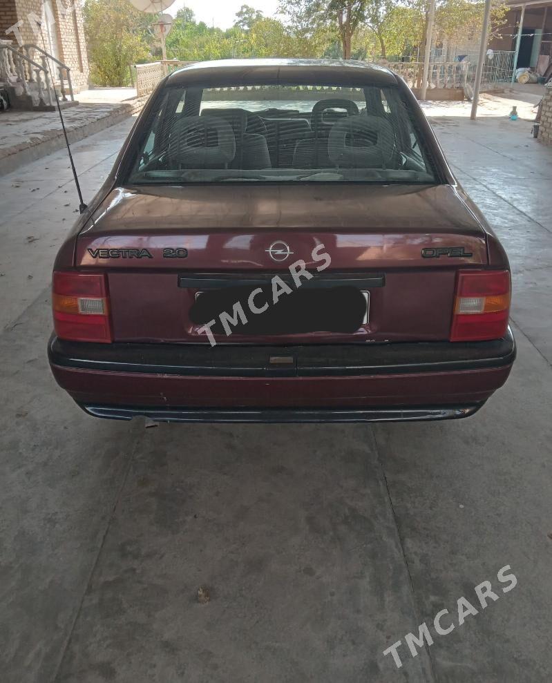 Opel Vectra 1989 - 26 000 TMT - Мары - img 2