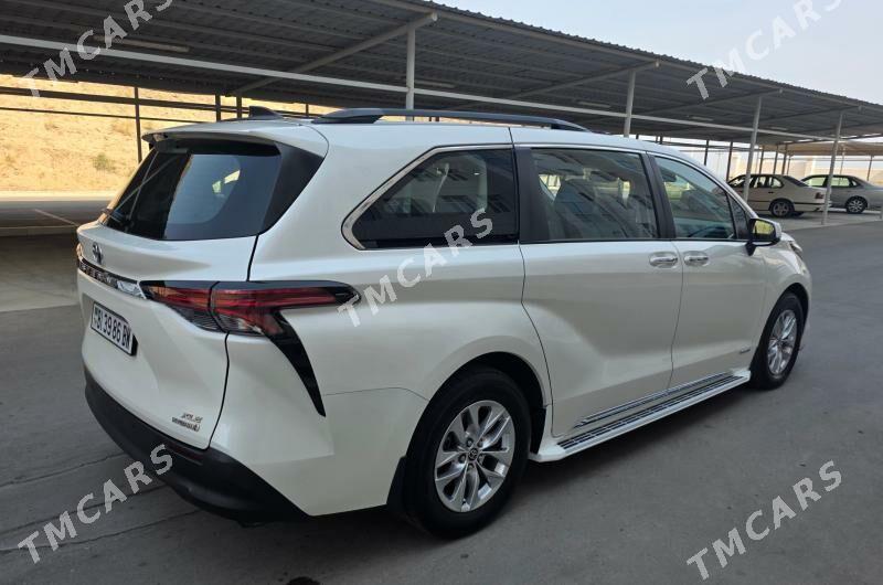 Toyota Sienna 2021 - 540 000 TMT - Туркменбаши - img 2
