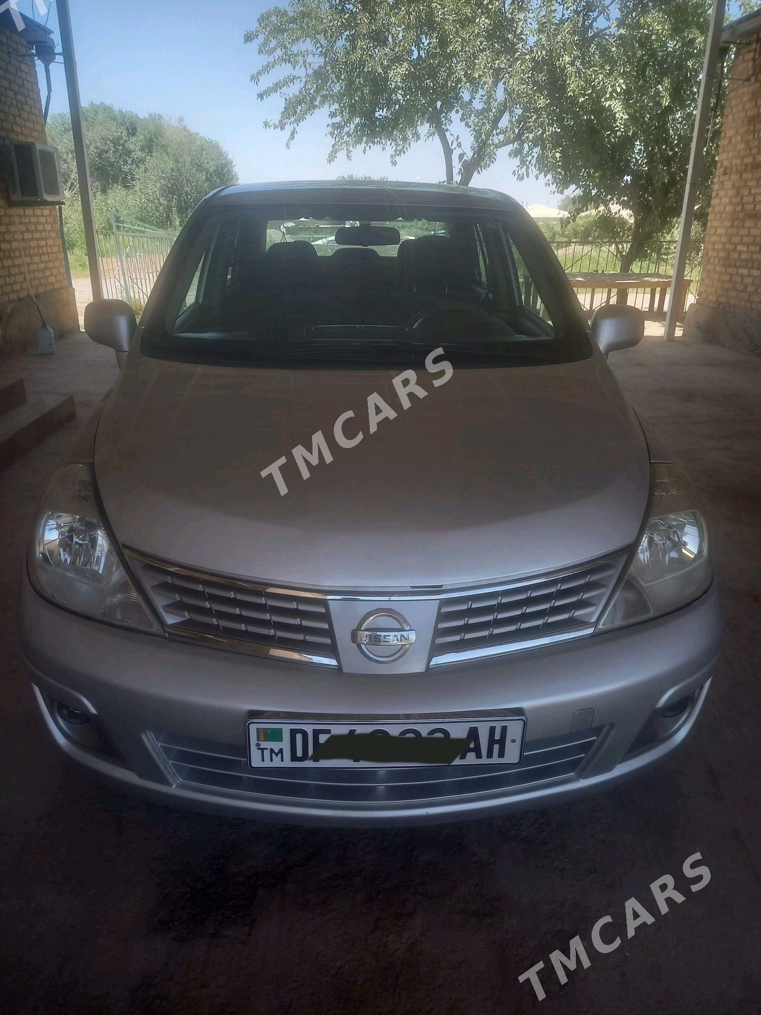 Nissan Versa 2010 - 115 000 TMT - Tejen - img 4