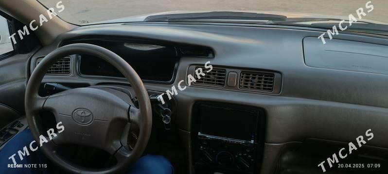 Toyota Camry 2000 - 120 000 TMT - Кёнеургенч - img 4