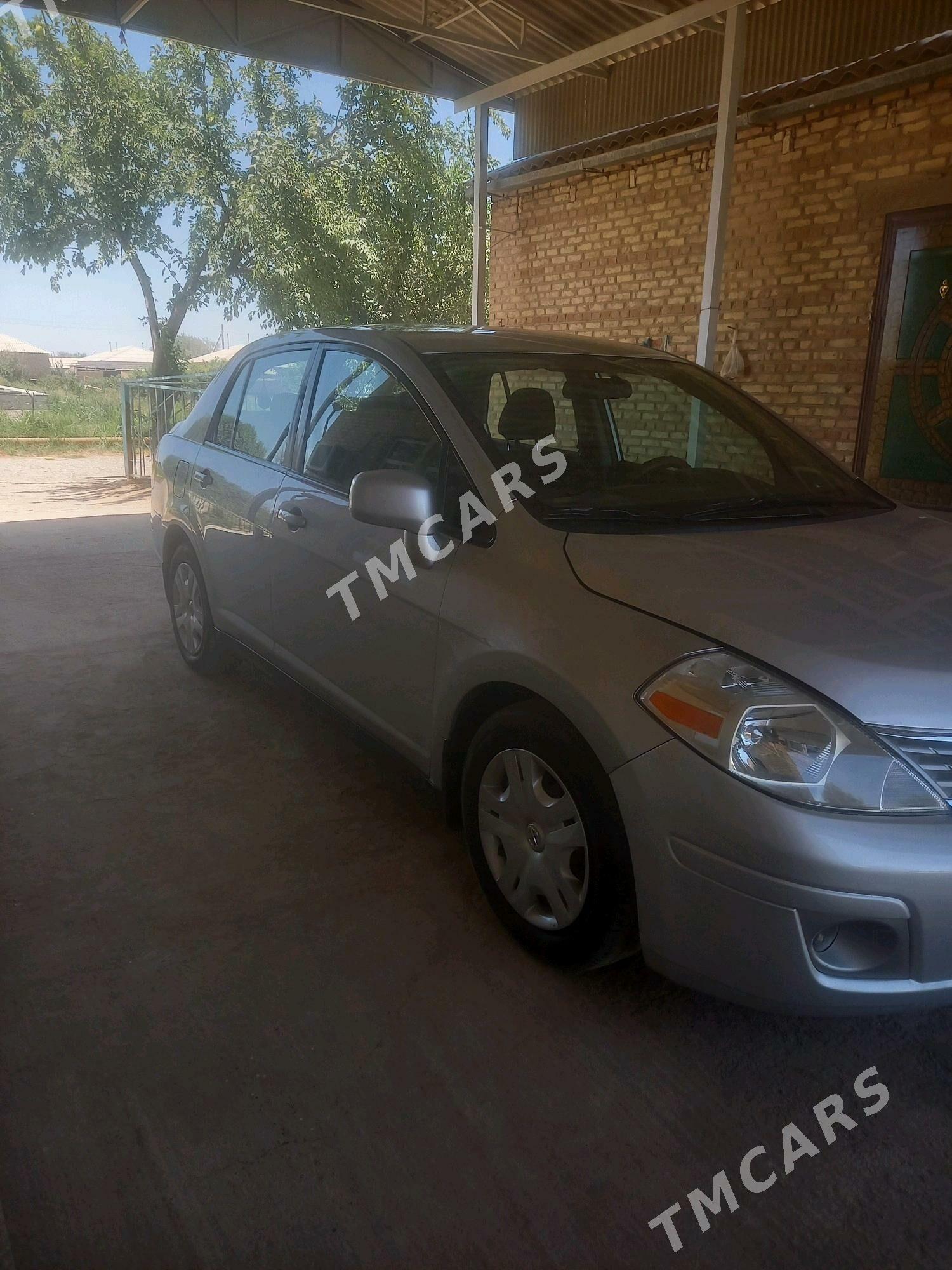 Nissan Versa 2010 - 115 000 TMT - Tejen - img 6
