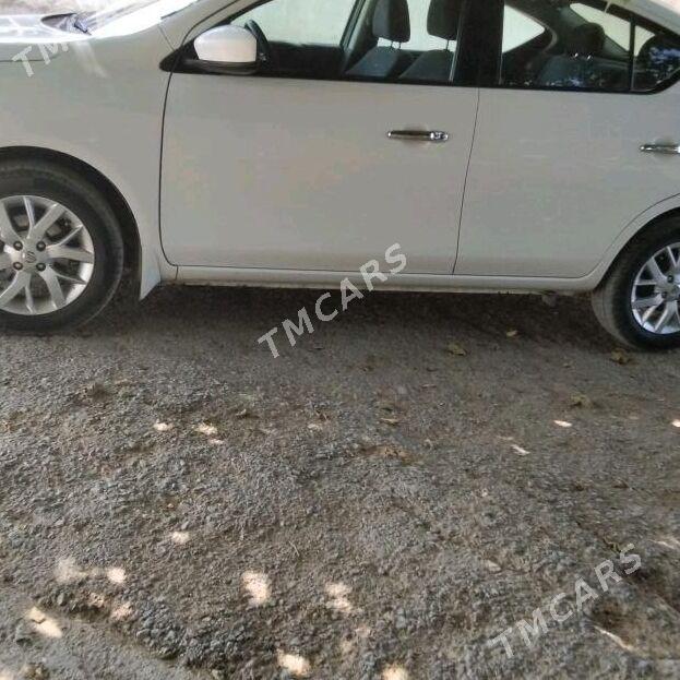 Nissan Versa 2017 - 133 000 TMT - Гёкдепе - img 6