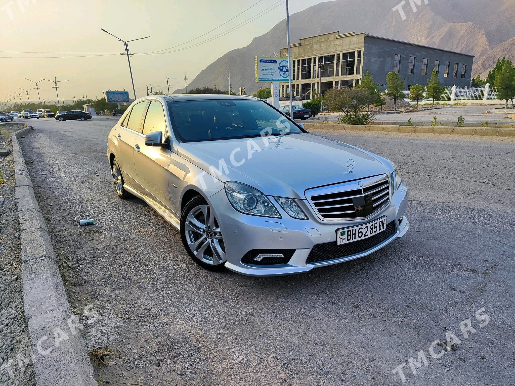 Mercedes-Benz E350 2010 - 310 000 TMT - Балканабат - img 6