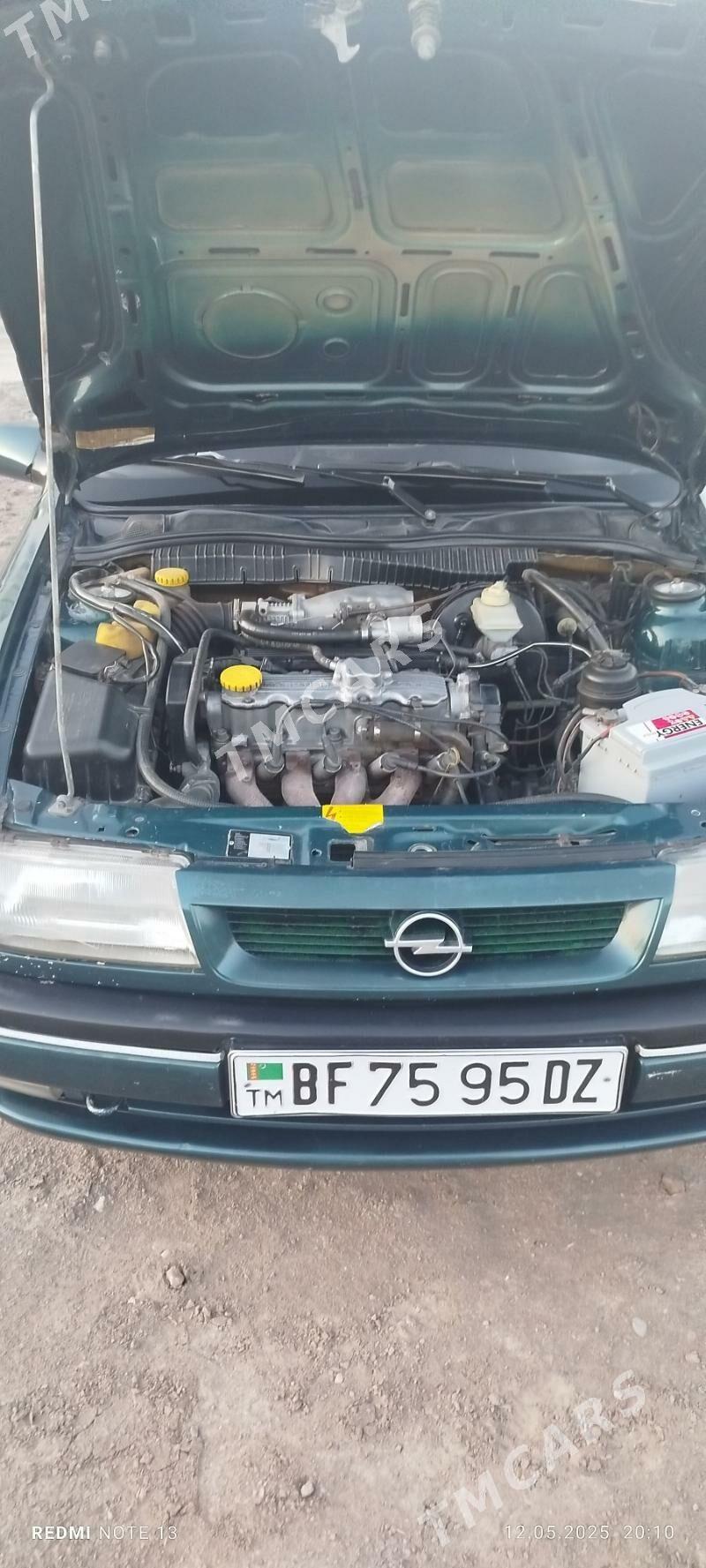 Opel Vectra 1995 - 39 000 TMT - Дашогуз - img 2