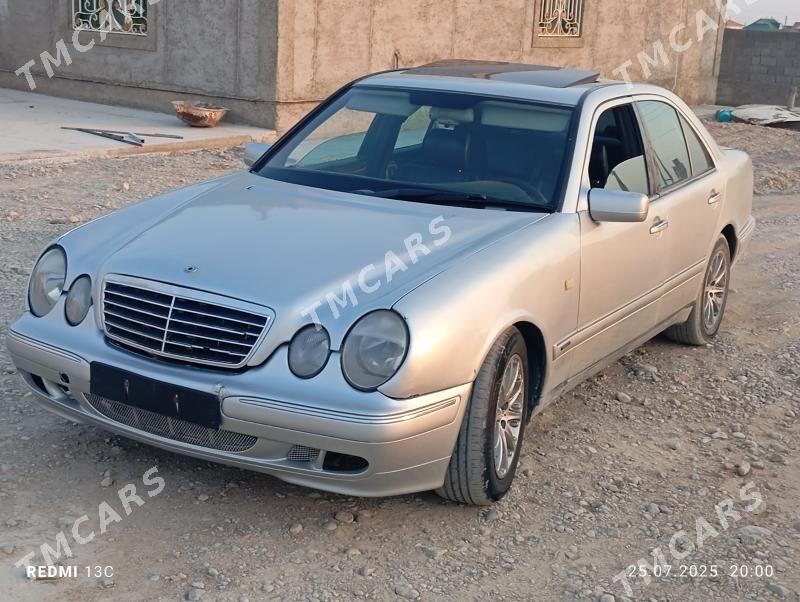 Mercedes-Benz E320 1996 - 72 000 TMT - Balkanabat - img 4
