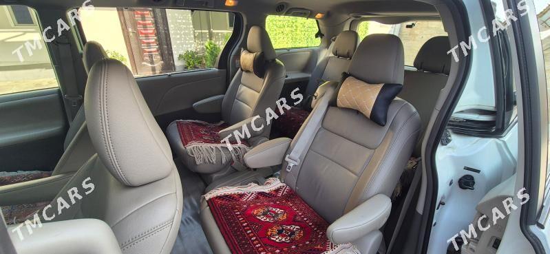 Toyota Sienna 2015 - 395 000 TMT - Ашхабад - img 4