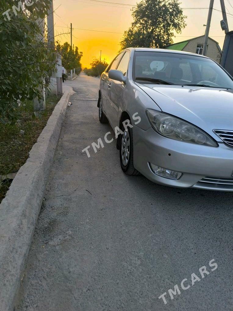 Toyota Camry 2004 - 135 000 TMT - Gökje - img 3