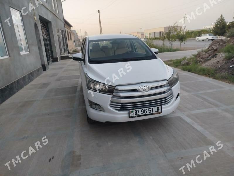 Toyota Innova 2020 - 260 000 TMT - Туркменабат - img 2