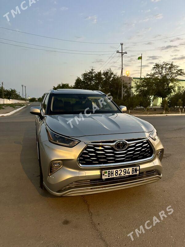 Toyota Highlander 2021 - 525 000 TMT - Балканабат - img 3