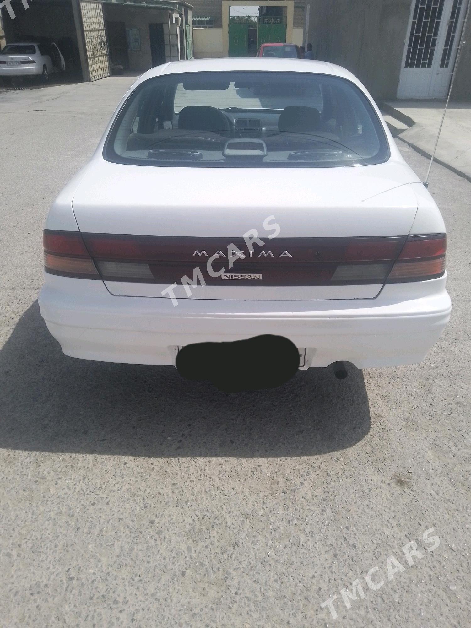 Nissan Maxima 1997 - 70 000 TMT - Бахарден - img 3