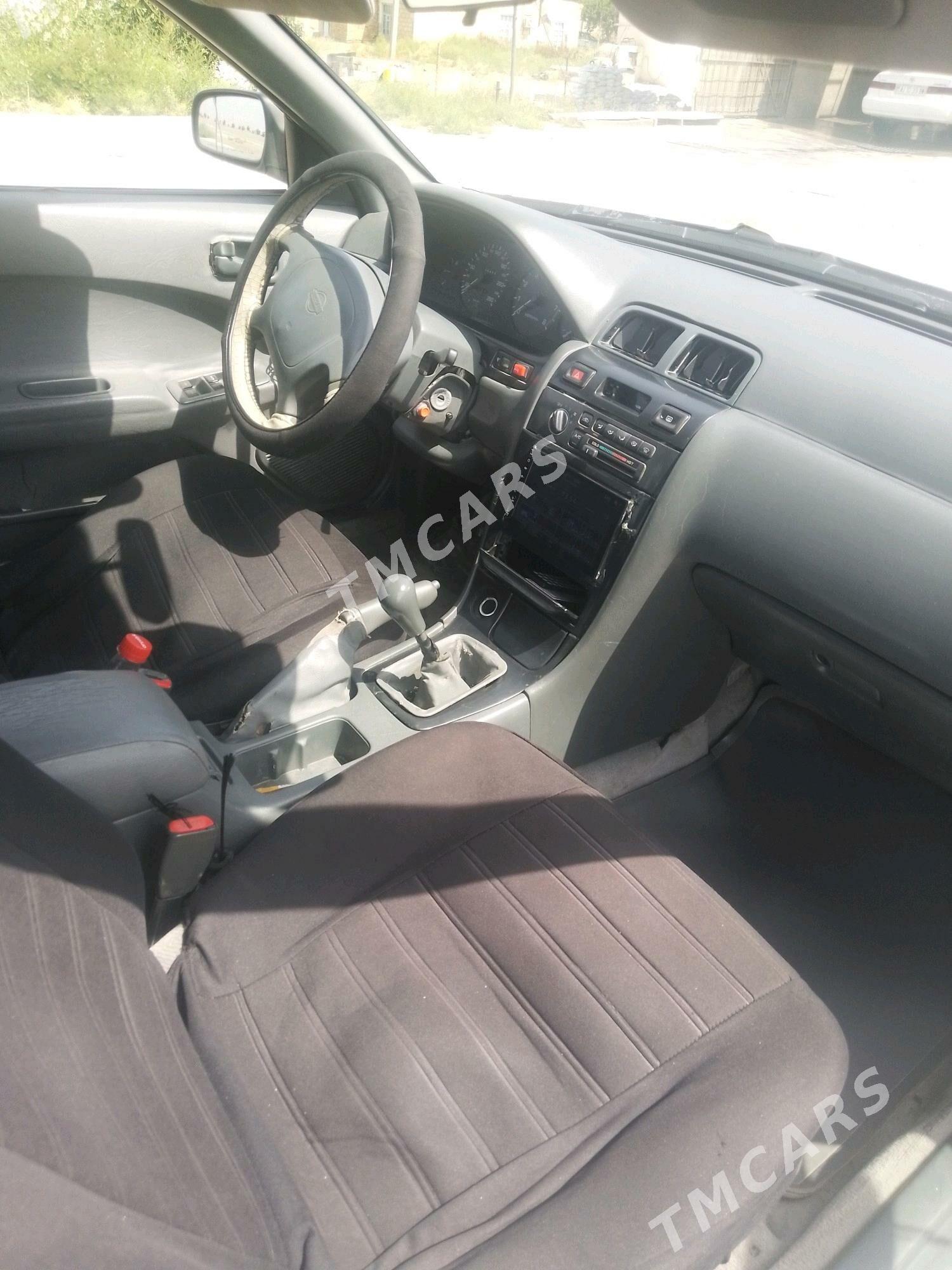 Nissan Maxima 1997 - 70 000 TMT - Бахарден - img 4