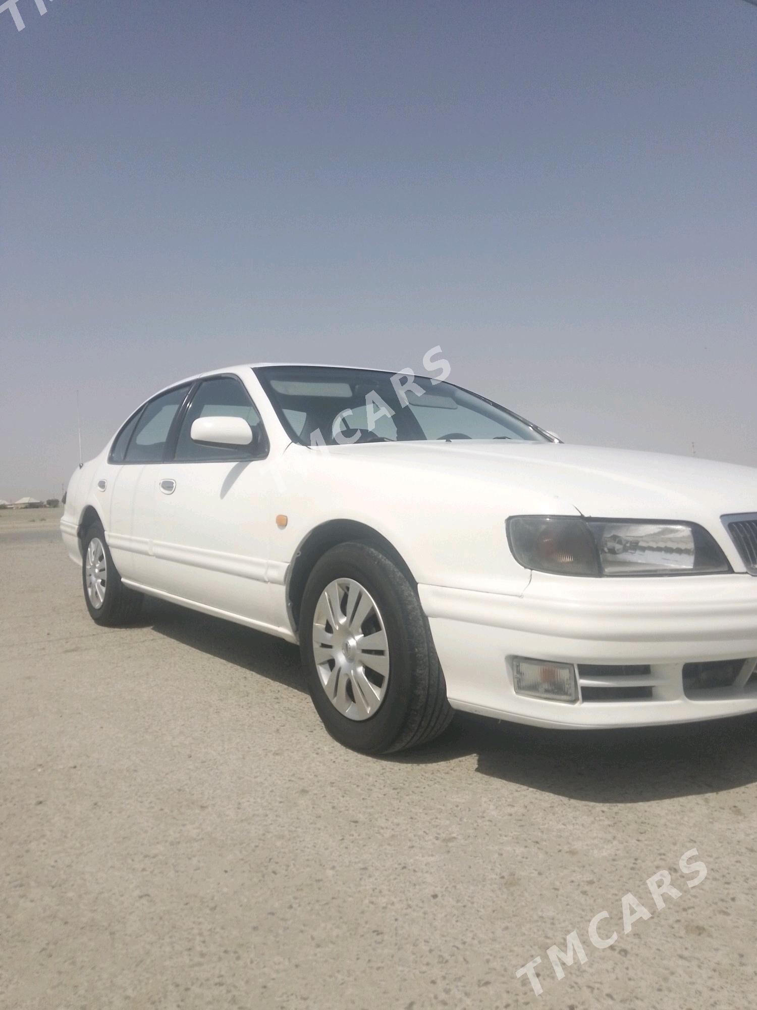 Nissan Maxima 1997 - 70 000 TMT - Бахарден - img 6