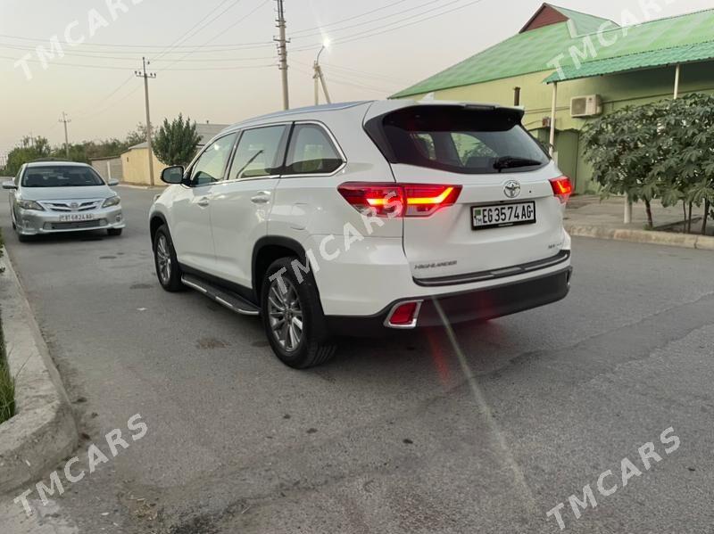 Toyota Highlander 2019 - 440 000 TMT - Ашхабад - img 3