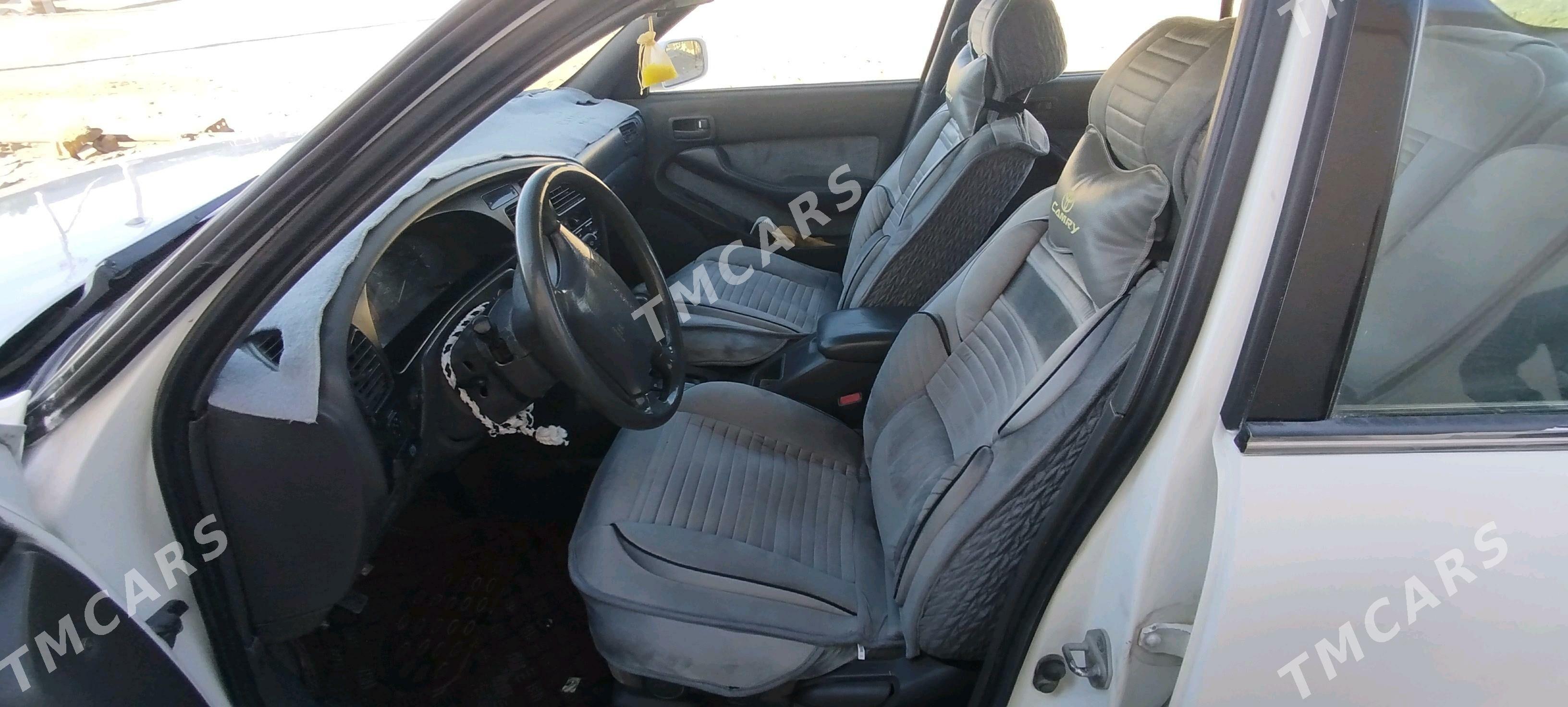 Toyota Camry 1993 - 88 000 TMT - Сакарчага - img 3