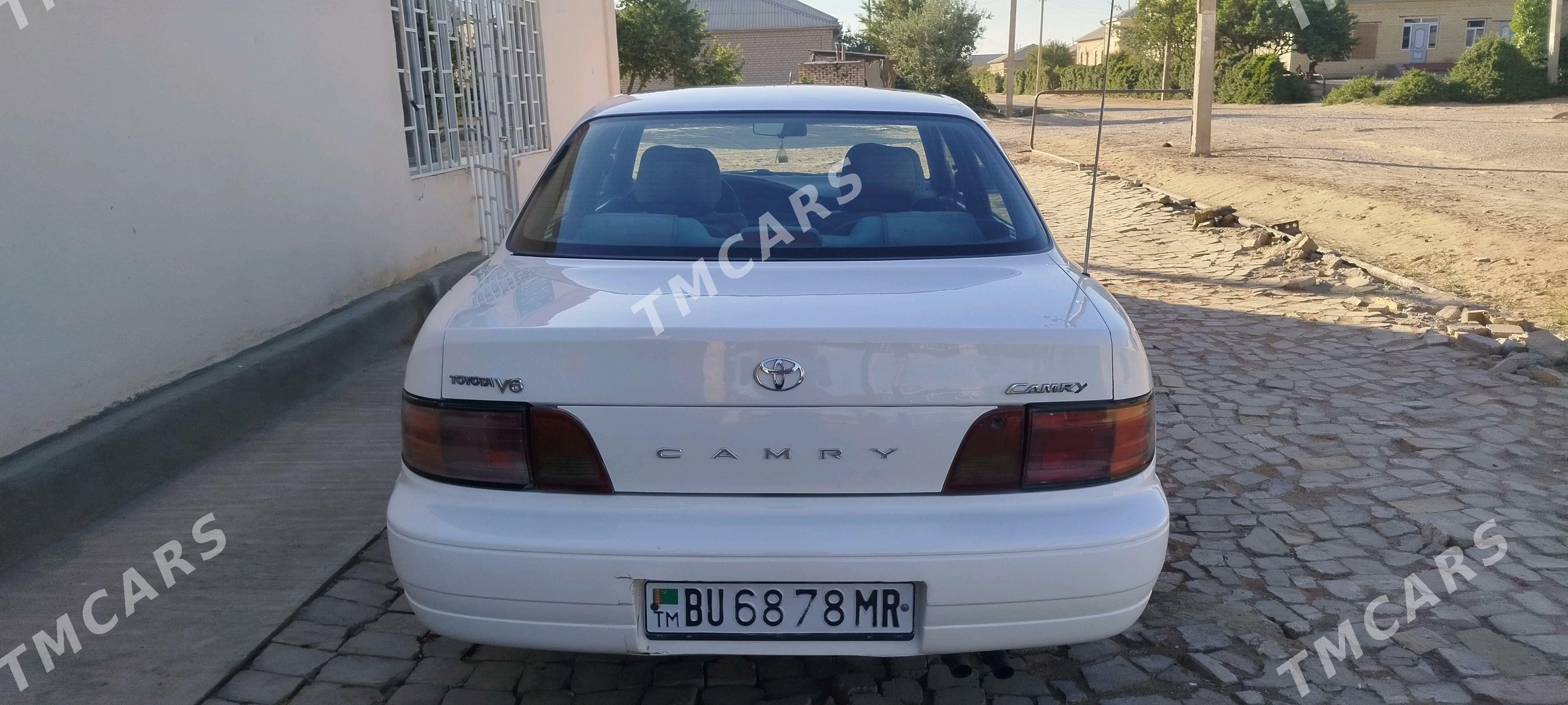 Toyota Camry 1993 - 88 000 TMT - Сакарчага - img 5