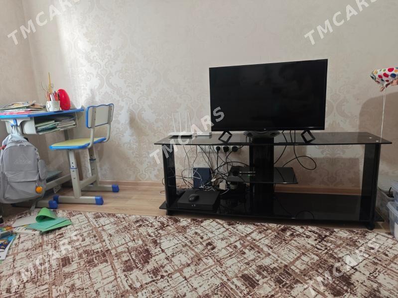 Telewizoryñ aşagyna goýulýan - Мир 3 - img 2
