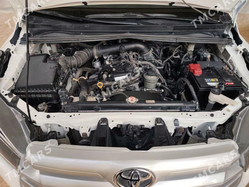 Toyota Innova 2020 - 260 000 TMT - Балканабат - img 4