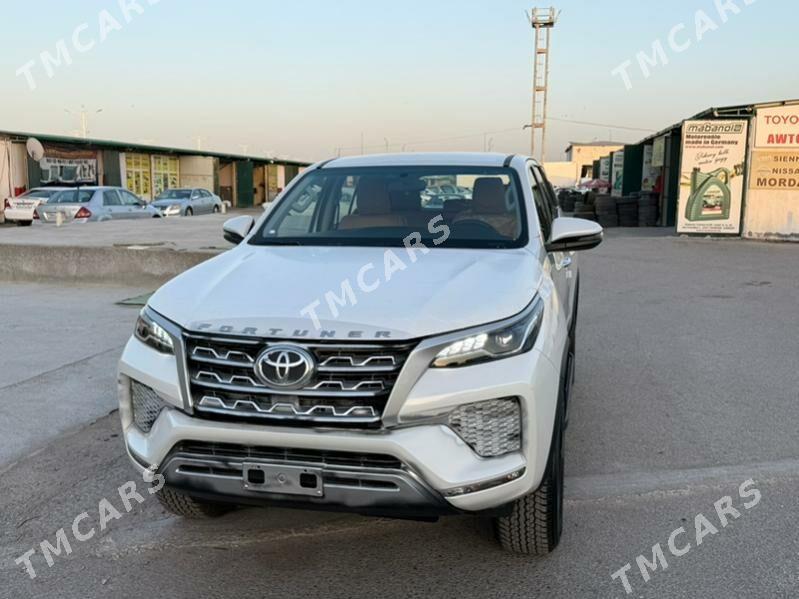 Toyota Fortuner 2024 - 640 640 TMT - Ашхабад - img 2