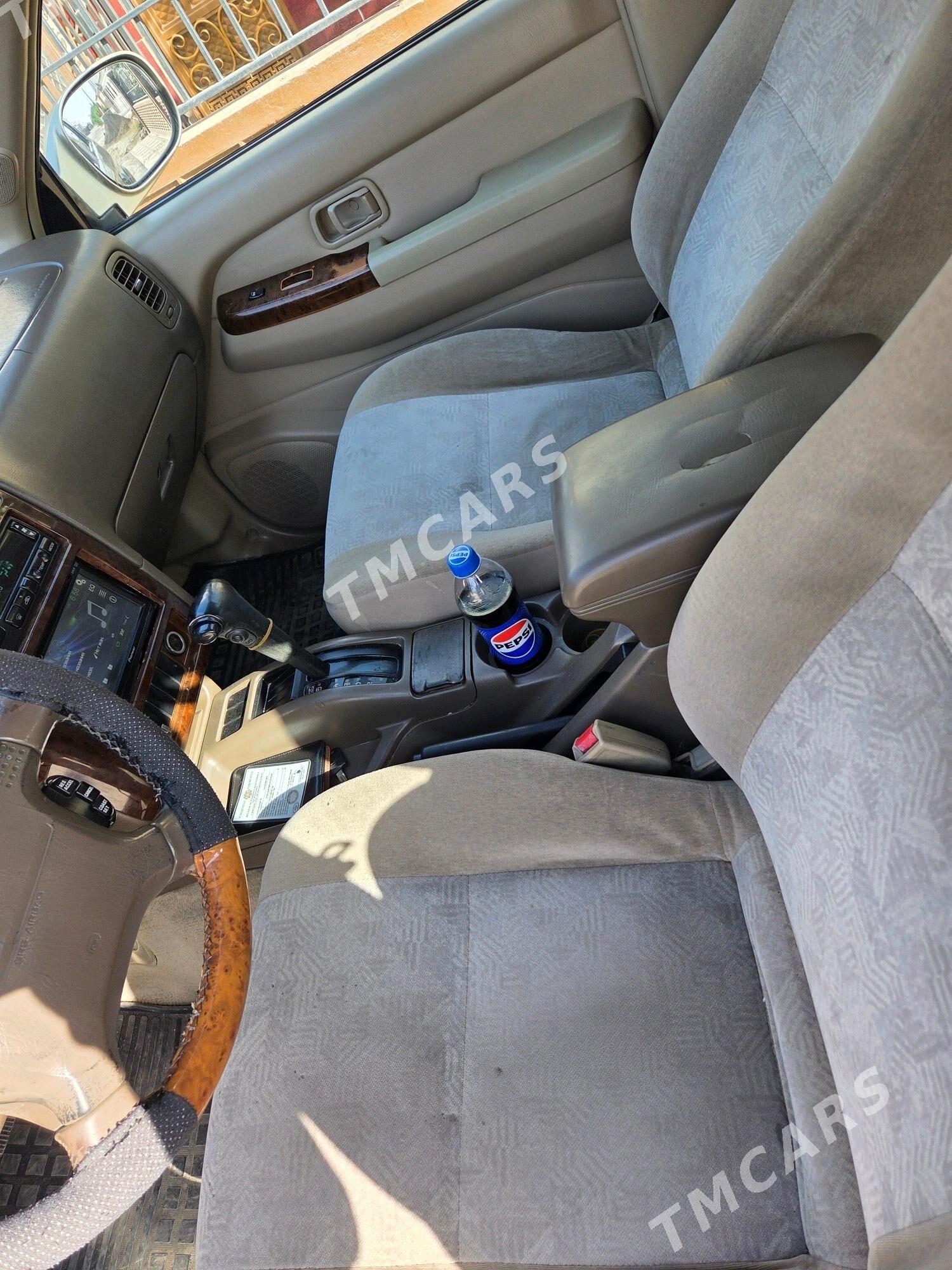 Nissan Pathfinder 2000 - 130 000 TMT - Mary - img 7