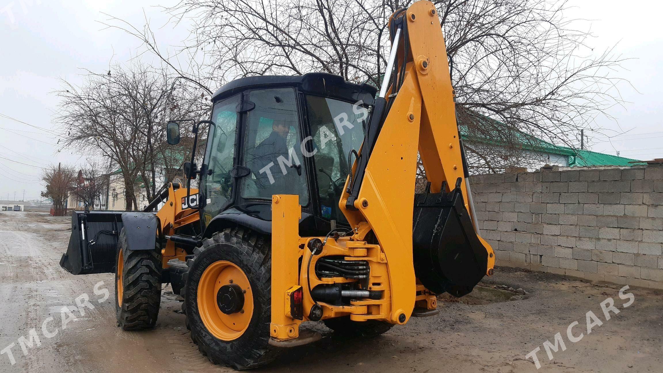 JCB 4CX ECO 2007 - 590 000 TMT - Aşgabat - img 3