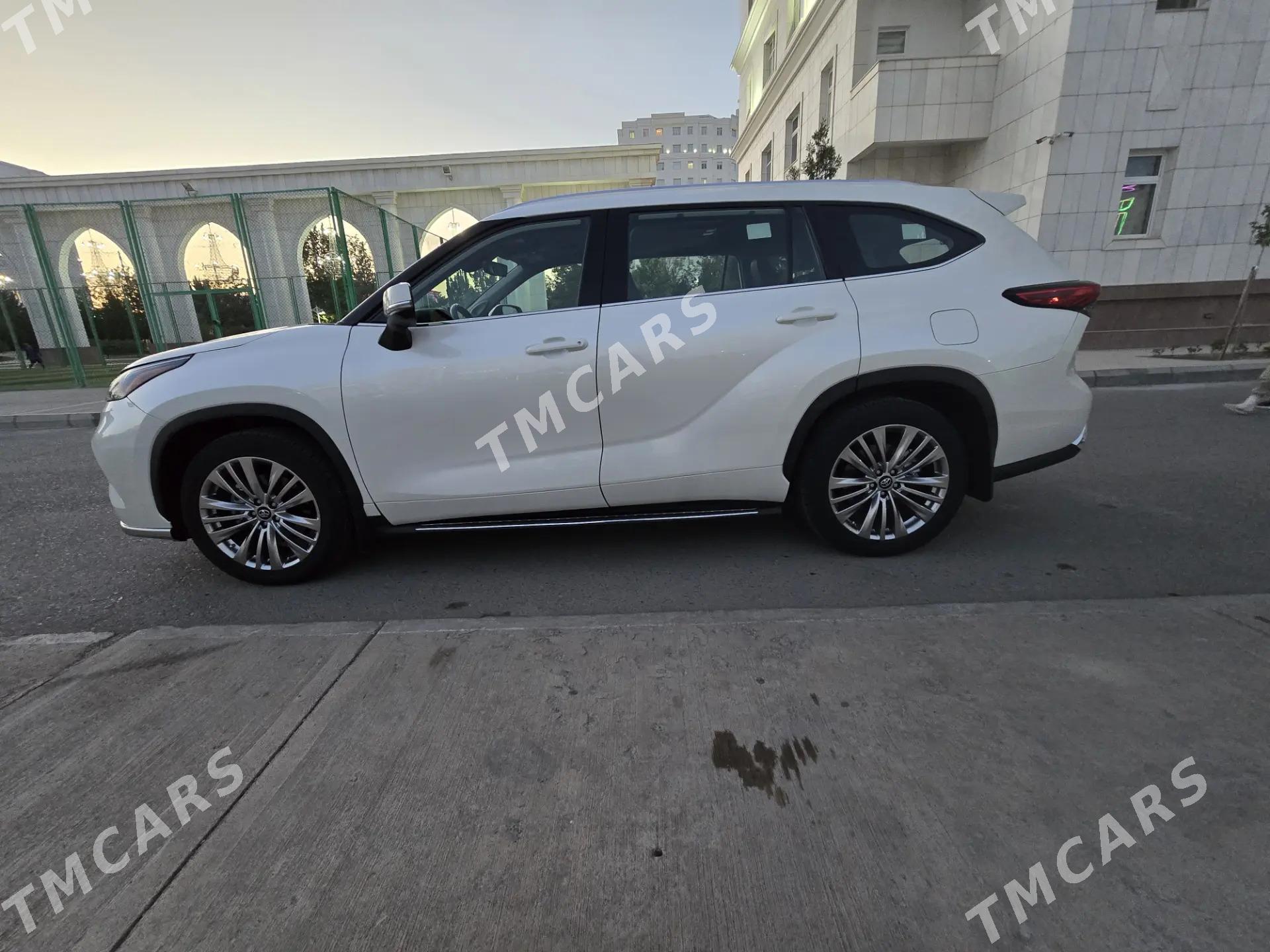 Toyota Highlander 2020 - 655 000 TMT - Podwoýski köç. (Bitarap Türkmenistan şaýoly) - img 4