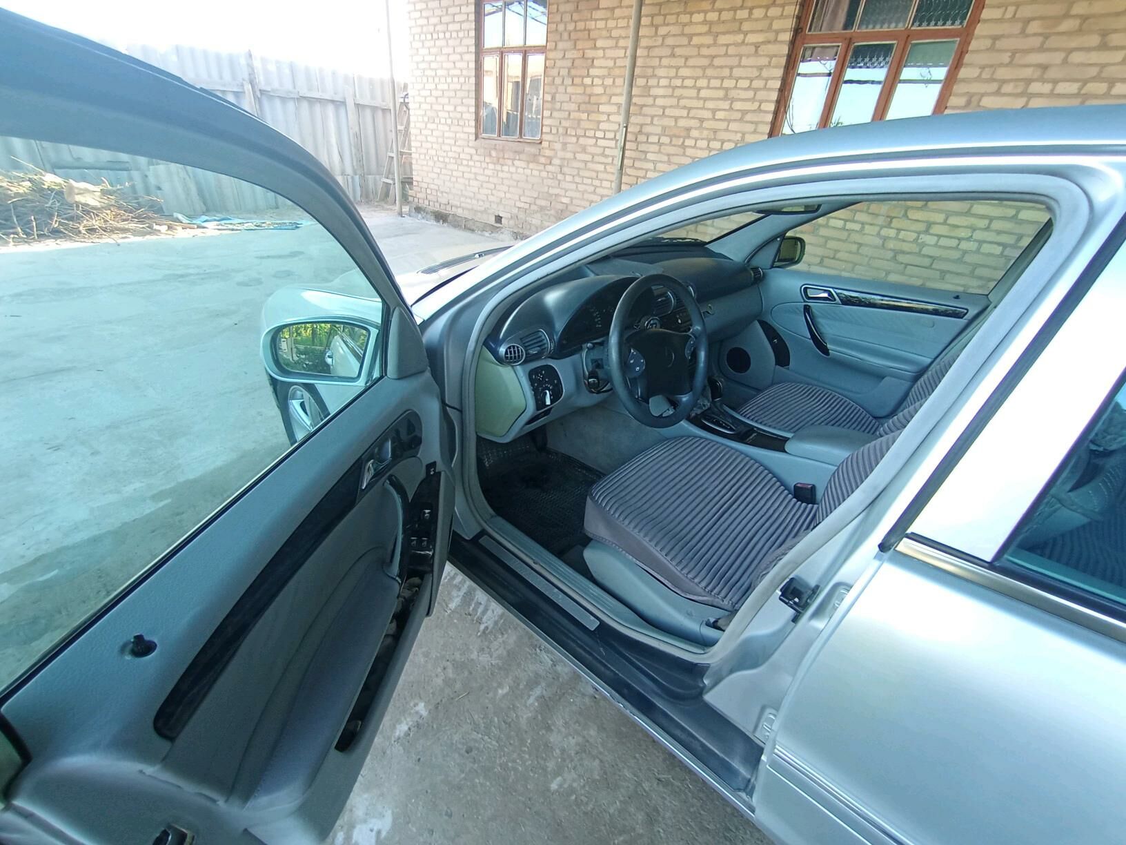 Mercedes-Benz C-Class 2001 - 70 000 TMT - Туркменабат - img 2