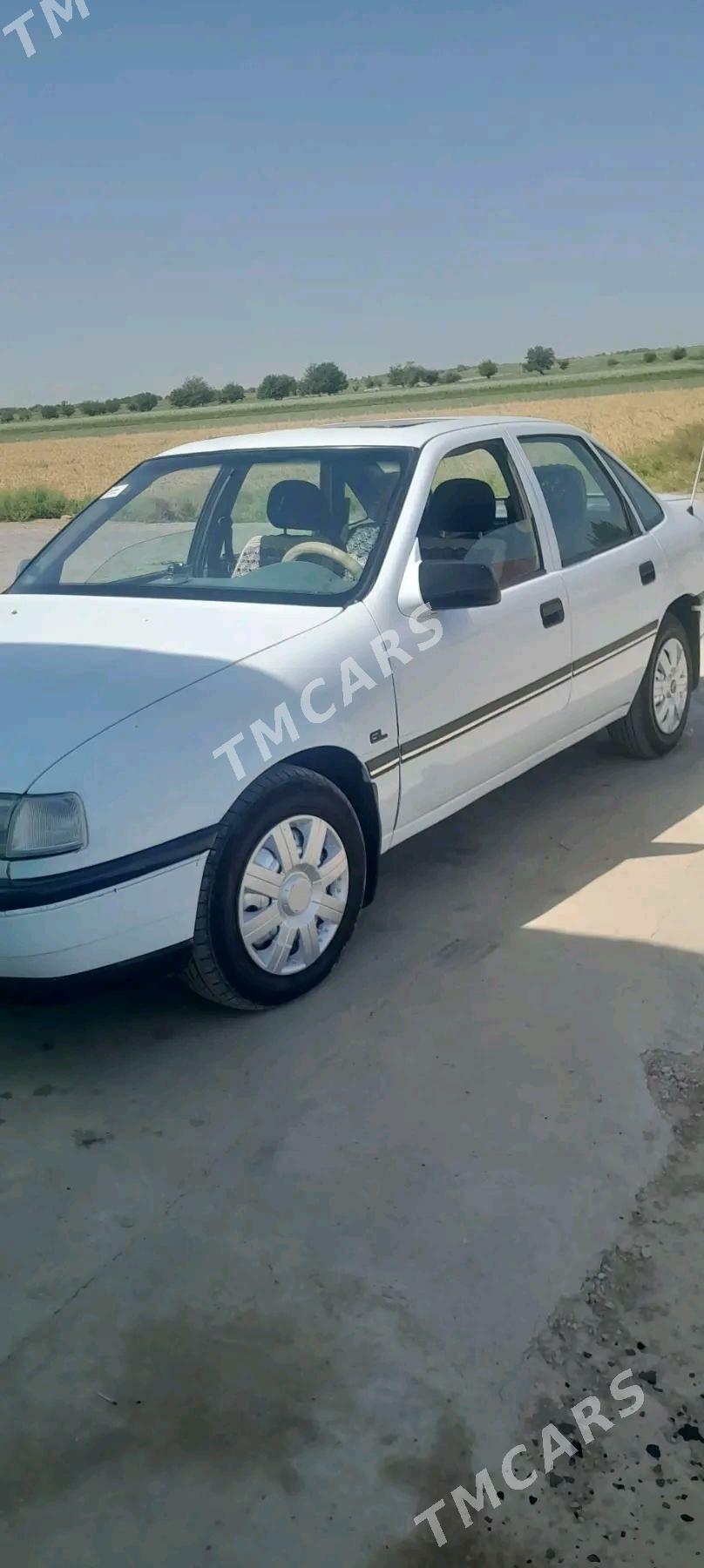 Opel Vectra 1988 - 40 000 TMT - Baýramaly - img 4