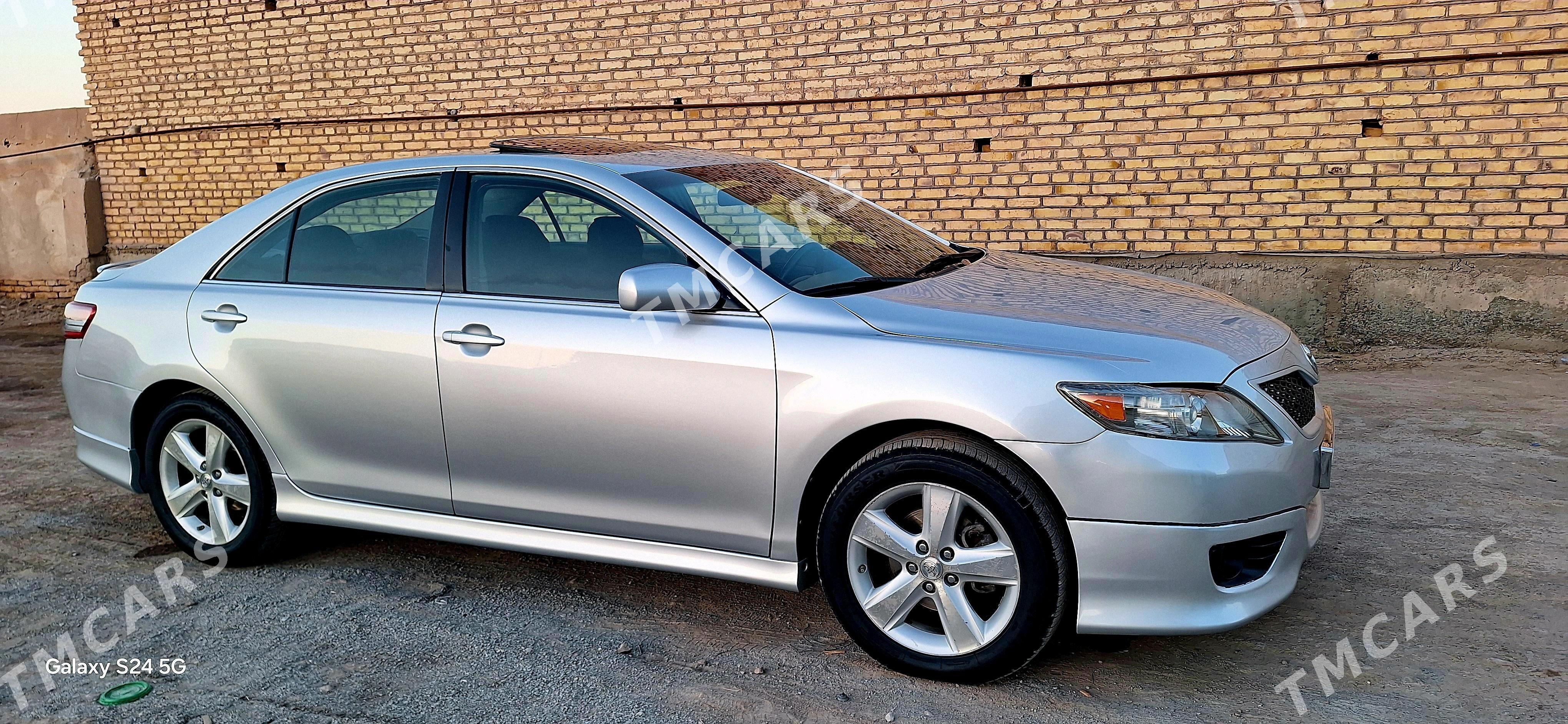 Toyota Camry 2010 - 190 000 TMT - Köneürgenç - img 9