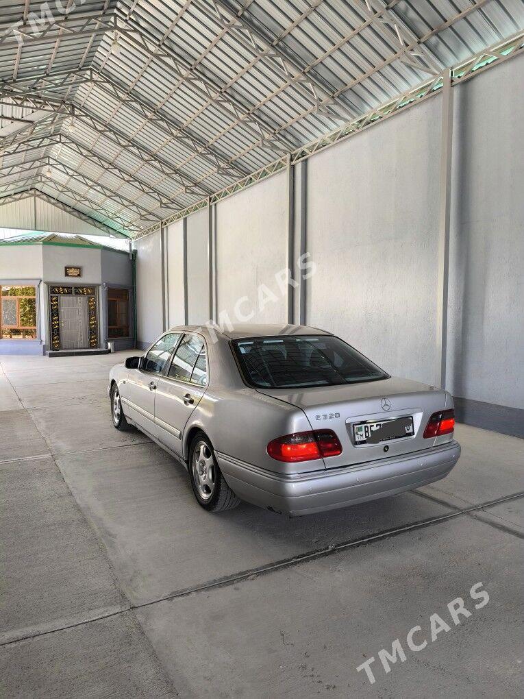 Mercedes-Benz E320 1997 - 90 000 TMT - Ашхабад - img 4