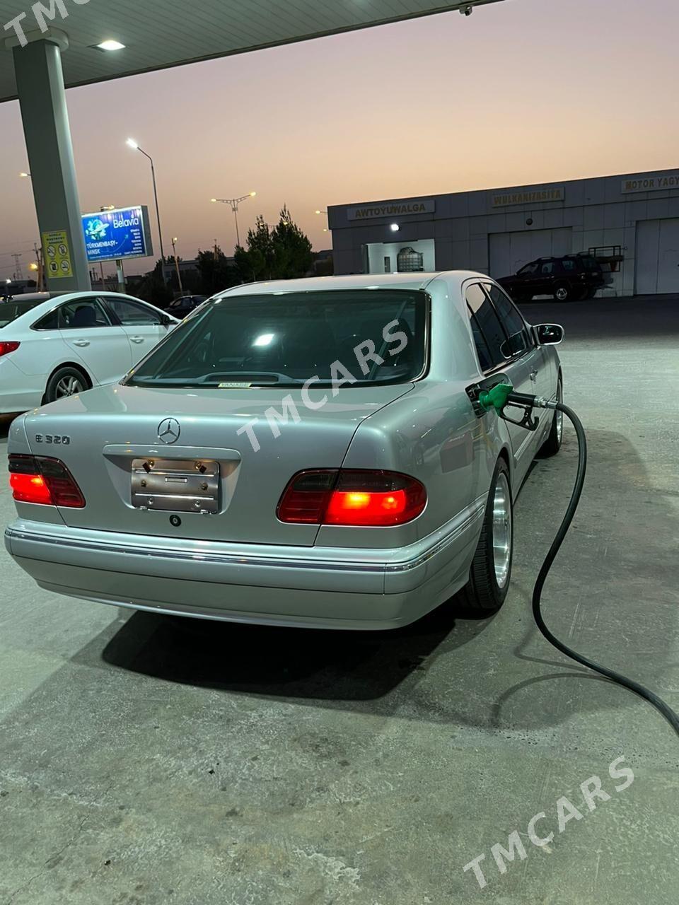 Mercedes-Benz E320 2001 - 300 000 TMT - Туркменабат - img 10