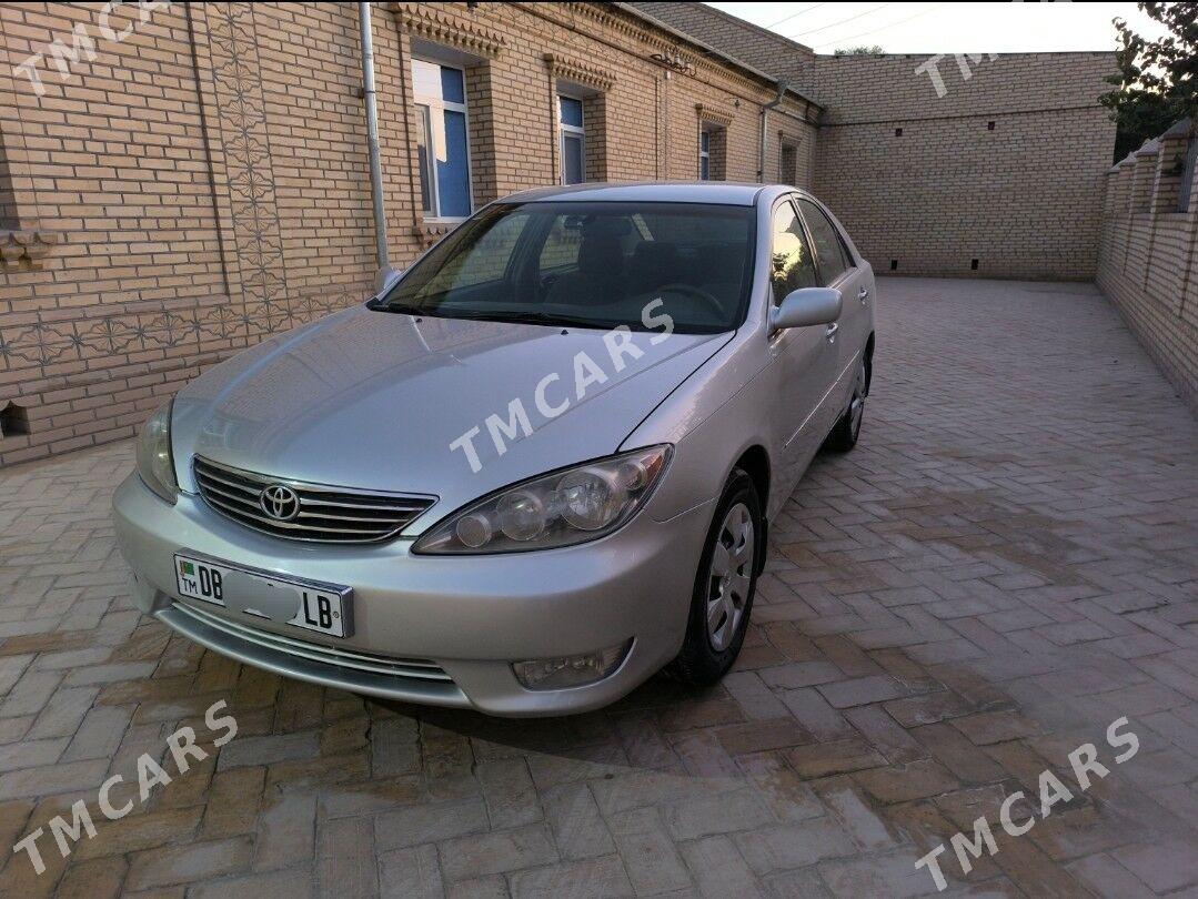 Toyota Camry 2005 - 165 000 TMT - Халач - img 4