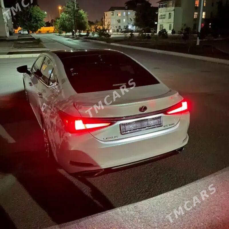Lexus ES 350 2019 - 666 000 TMT - 30 мкр - img 2