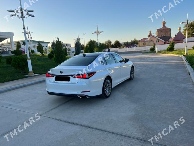 Lexus ES 350 2019 - 666 000 TMT - 30 мкр - img 5