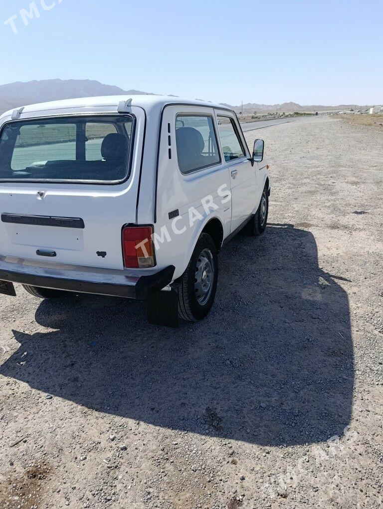 Lada Niva 2002 - 65 000 TMT - Magtymguly - img 4