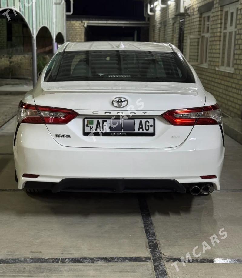 Toyota Camry 2018 - 270 000 TMT - Aşgabat - img 3