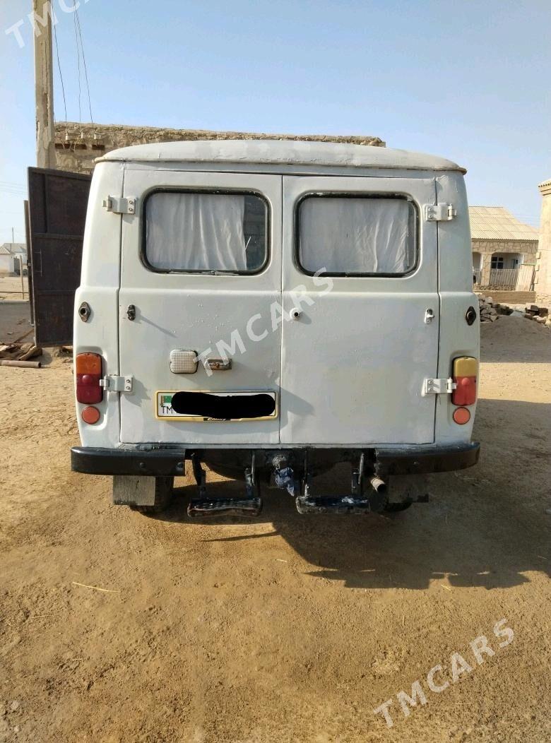 UAZ Profi 2000 - 30 000 TMT - Эсенгулы - img 2
