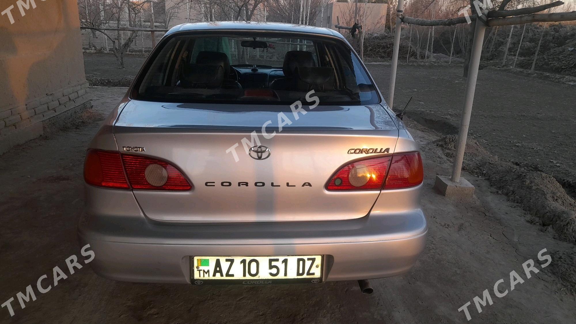 Toyota Corolla 2001 - 110 000 TMT - Акдепе - img 3