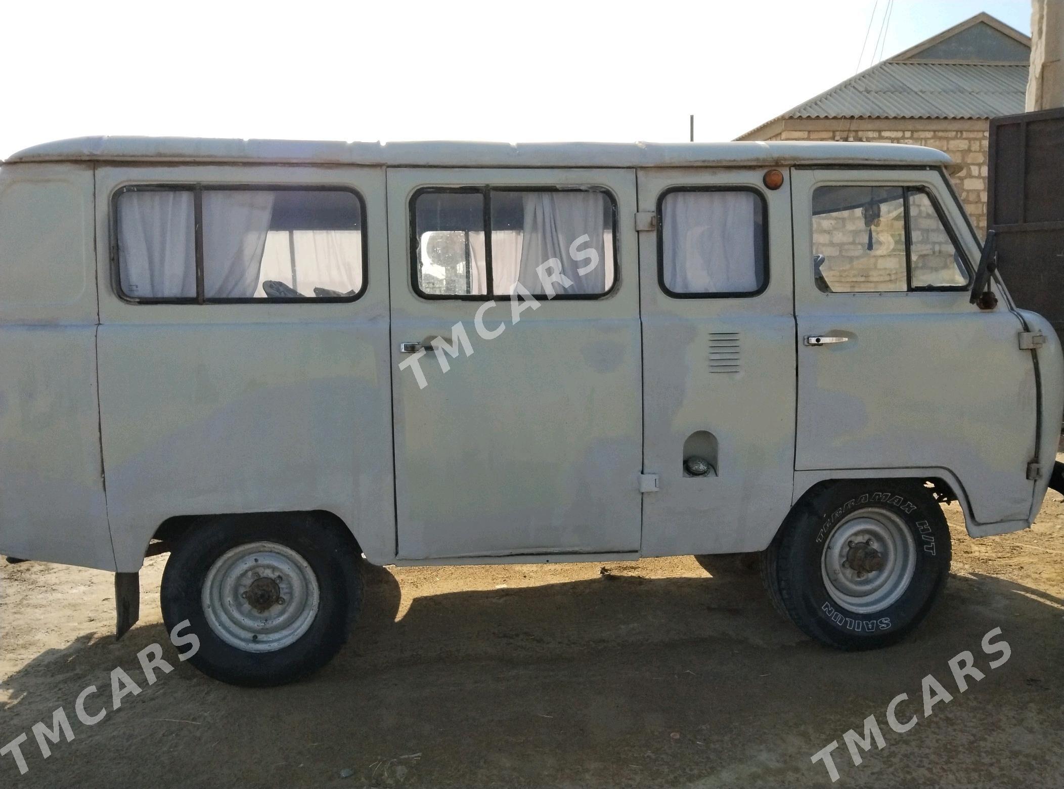 UAZ Profi 2000 - 30 000 TMT - Эсенгулы - img 5