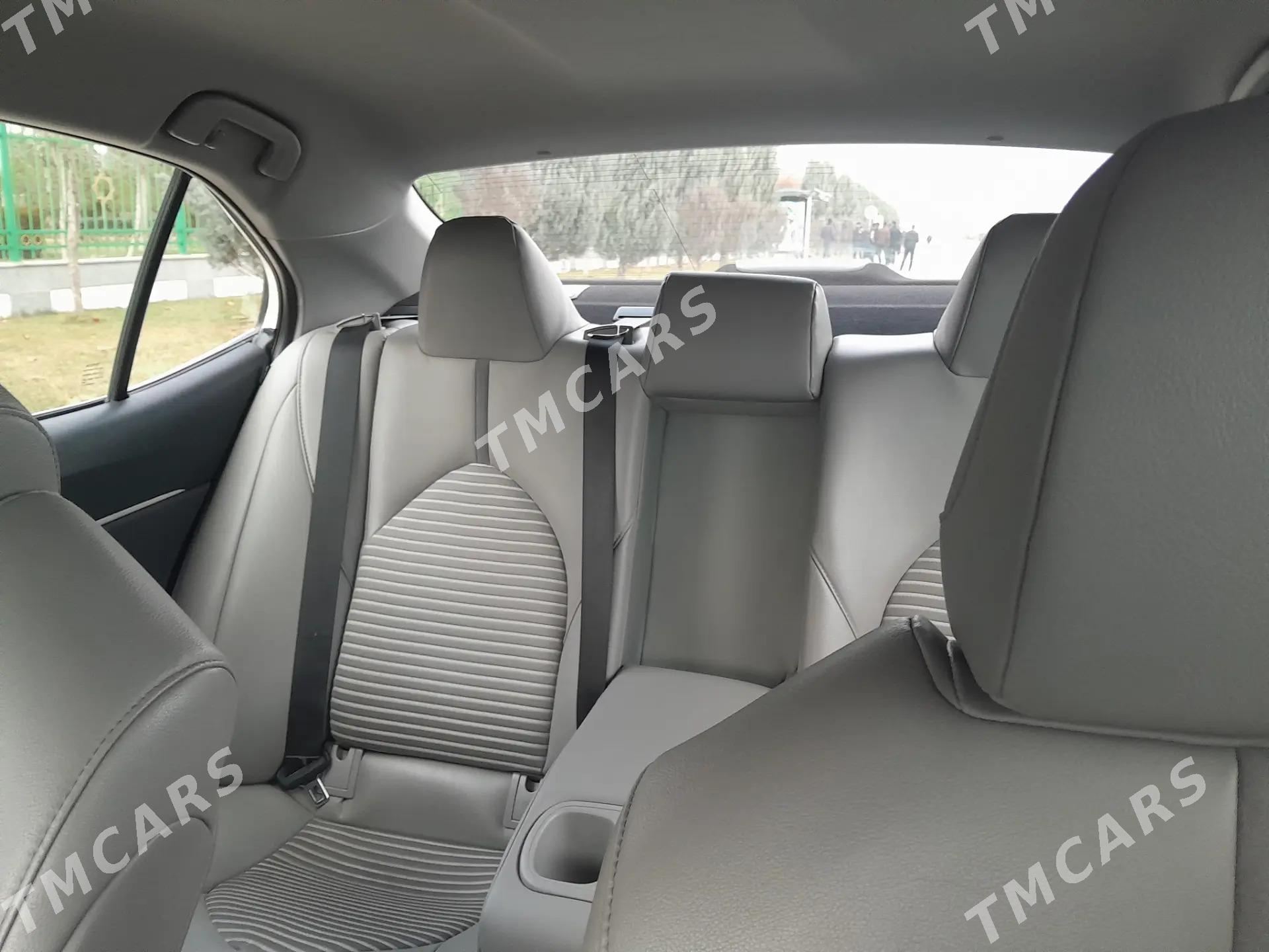 Toyota Camry 2018 - 270 000 TMT - Aşgabat - img 5