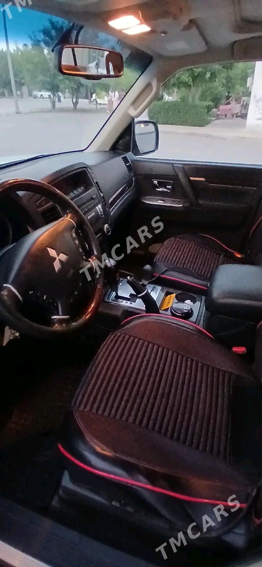 Mitsubishi Pajero 2013 - 265 000 TMT - Ашхабад - img 5