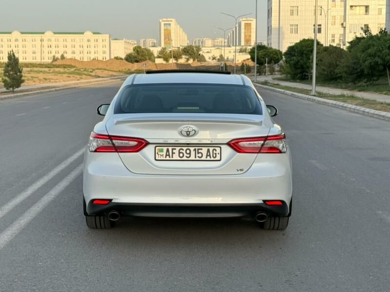 Toyota Camry 2018 - 410 000 TMT - Aşgabat - img 5