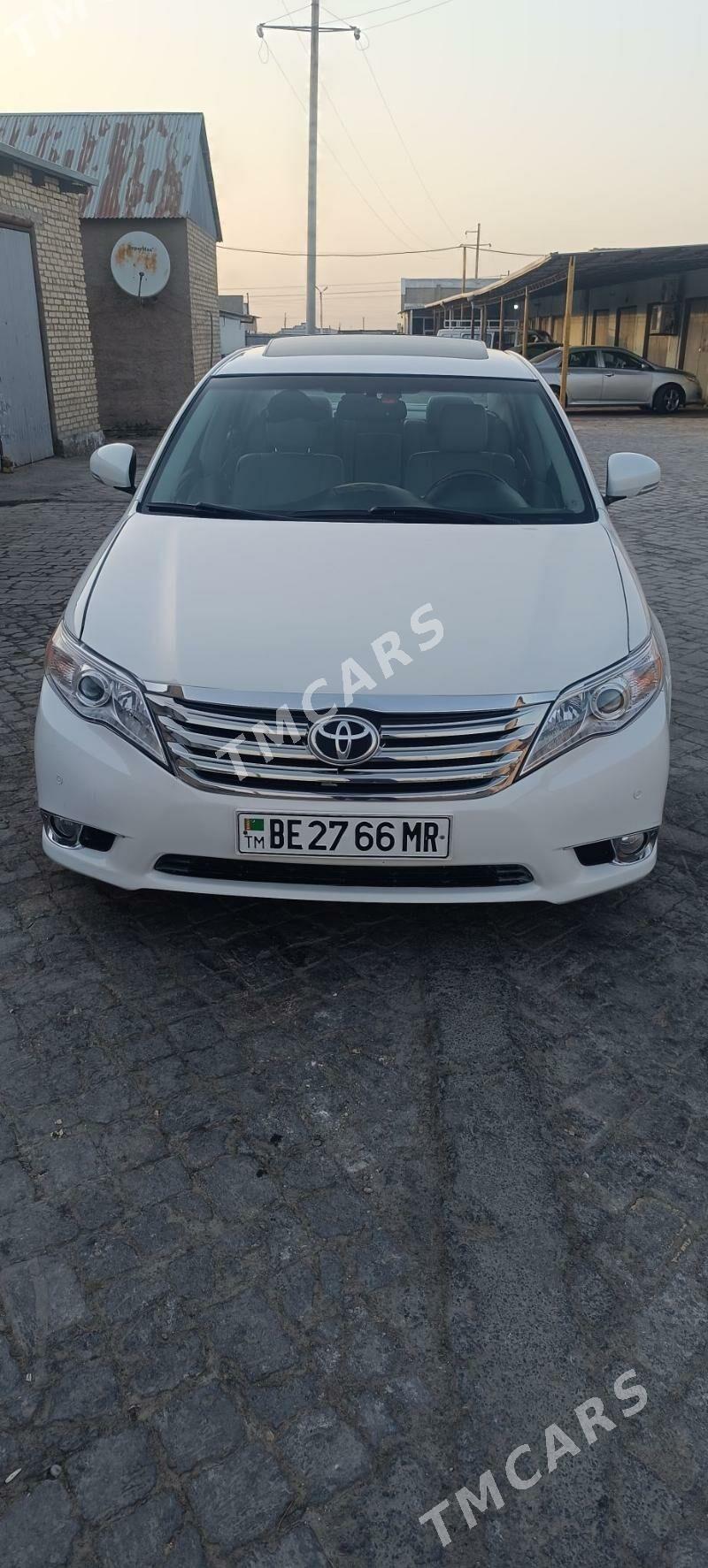 Toyota Avalon 2011 - 240 000 TMT - Байрамали - img 3