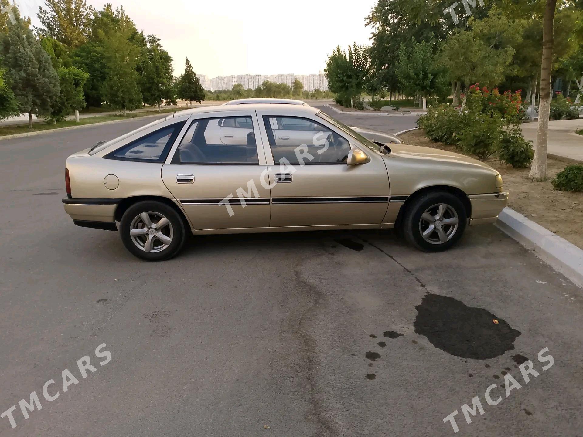 Opel Vectra 1989 - 25 000 TMT - Ашхабад - img 3