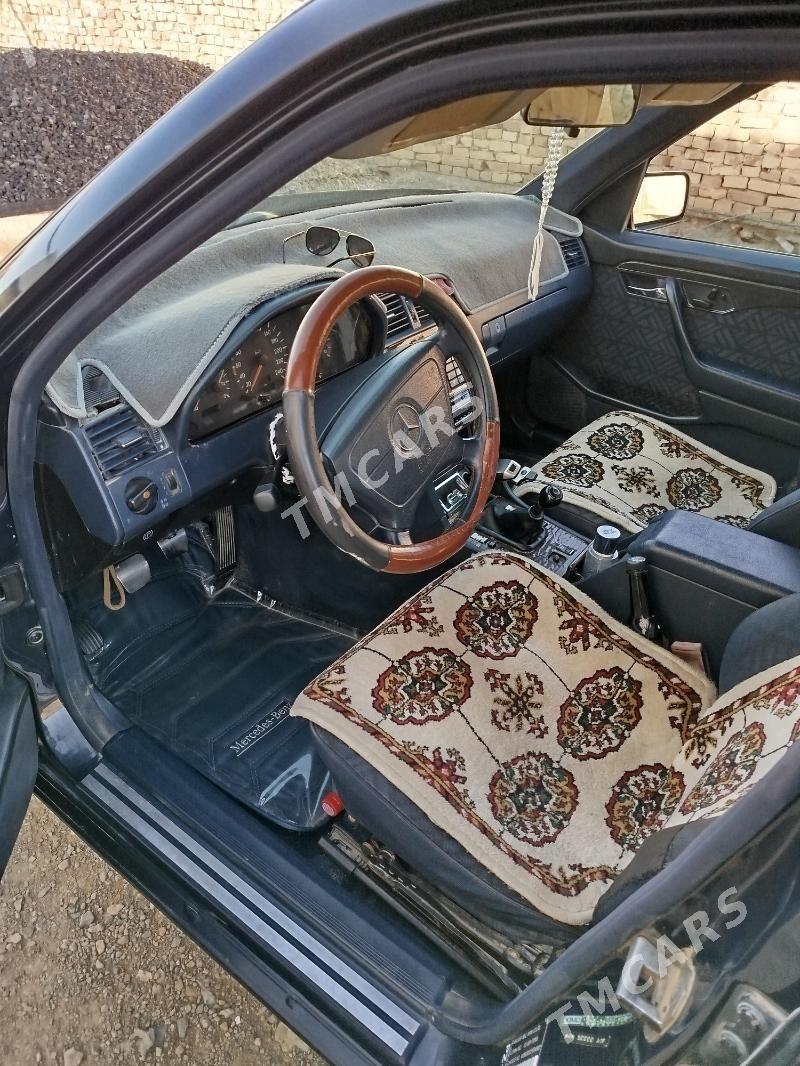 Mercedes-Benz 230E 1994 - 45 000 TMT - Берекет - img 4
